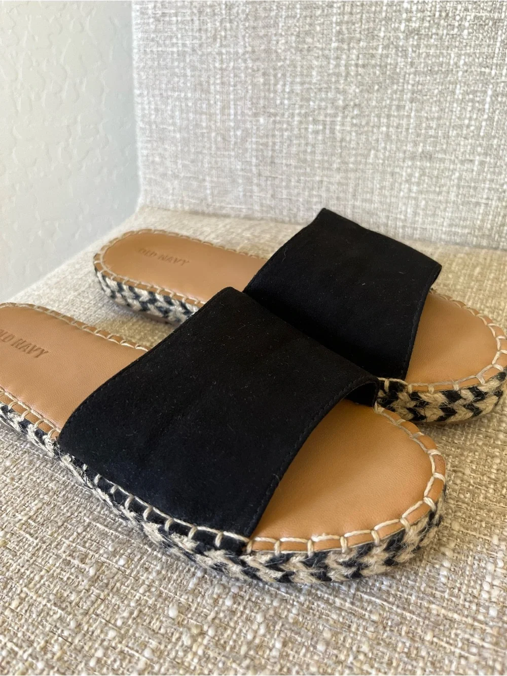 Old Navy Black Suede Espadrille Slide Sandals- Size 8